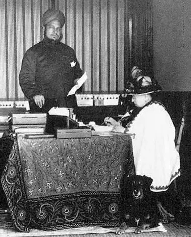 Queen Victoria and the Munshi Abdul Karim
