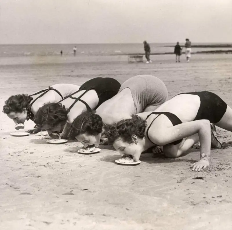Hands Free Beach Pie Eating Competition