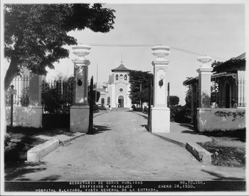 Entrada Hospital de San Lázaro