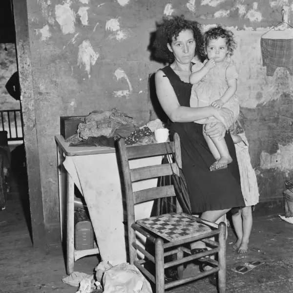 A miner’s wife and their daughter