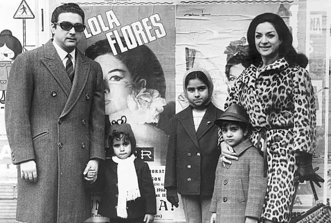 Lola Flores y familia