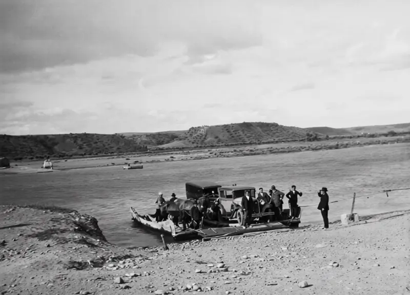 Cruzando el Guadiana.