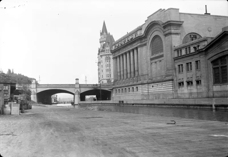 Chateau Laurier and depot