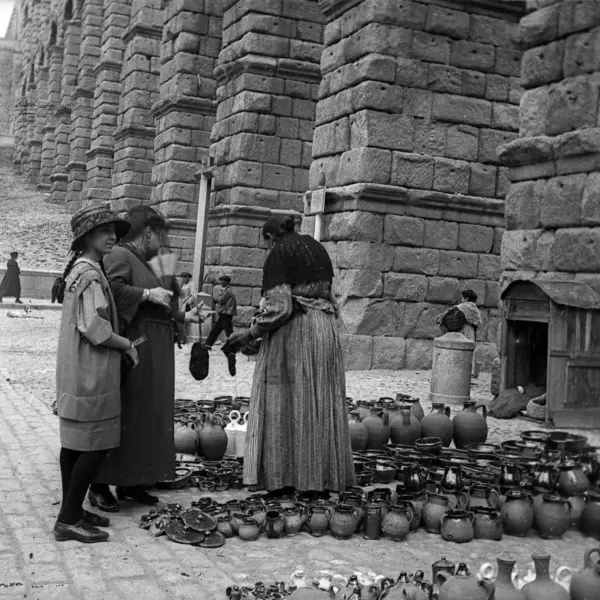 Cacharrera en el Azoguejo
