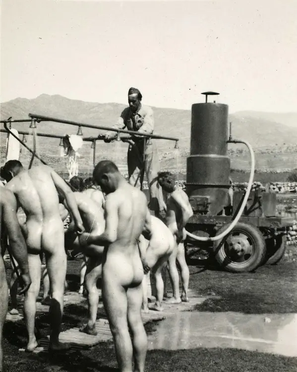 Fumigación de soldados