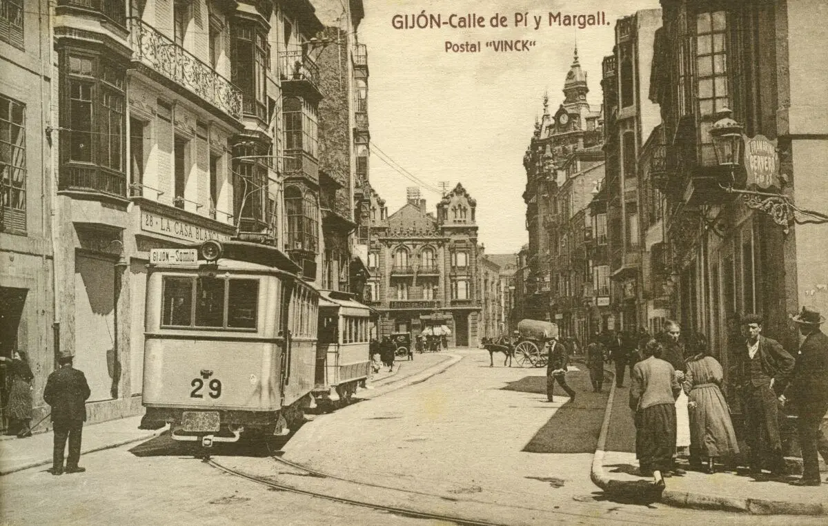 Calle de Pi y Margall Calle de Pi y Margall