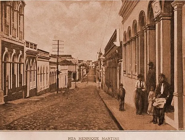 Rua Henrique Martins