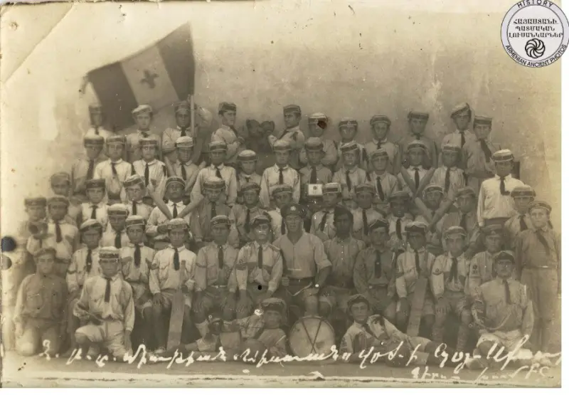Pioneer schoolchildren from Siswan School in Port-Said