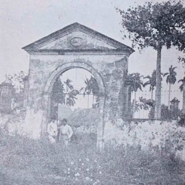 Templete de la ceiba del Ariguanabo
