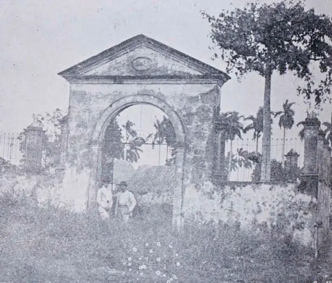 Templete de la ceiba del Ariguanabo