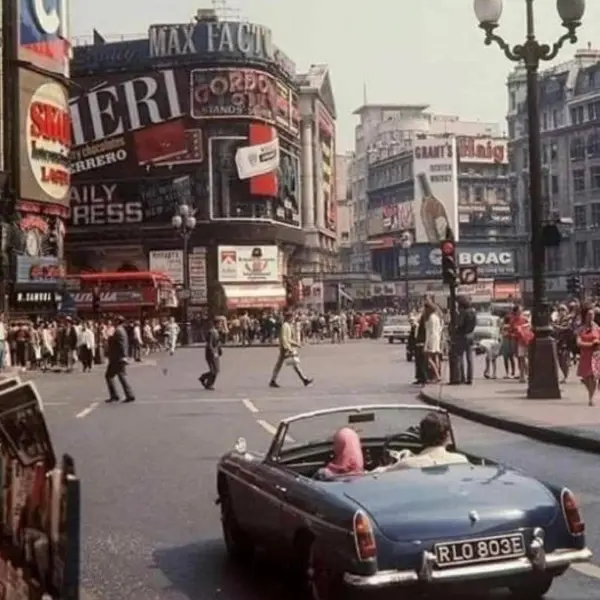 Picadilly Circus