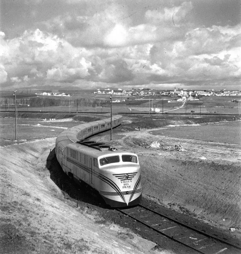 El tren Talgo "Virgen del Pilar"