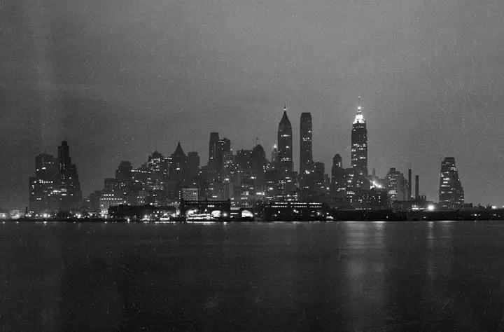 Lower Manhattan skyline at night