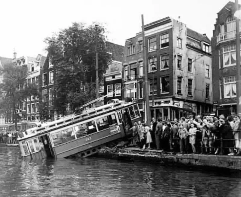 When a tram veered into the Amstel
