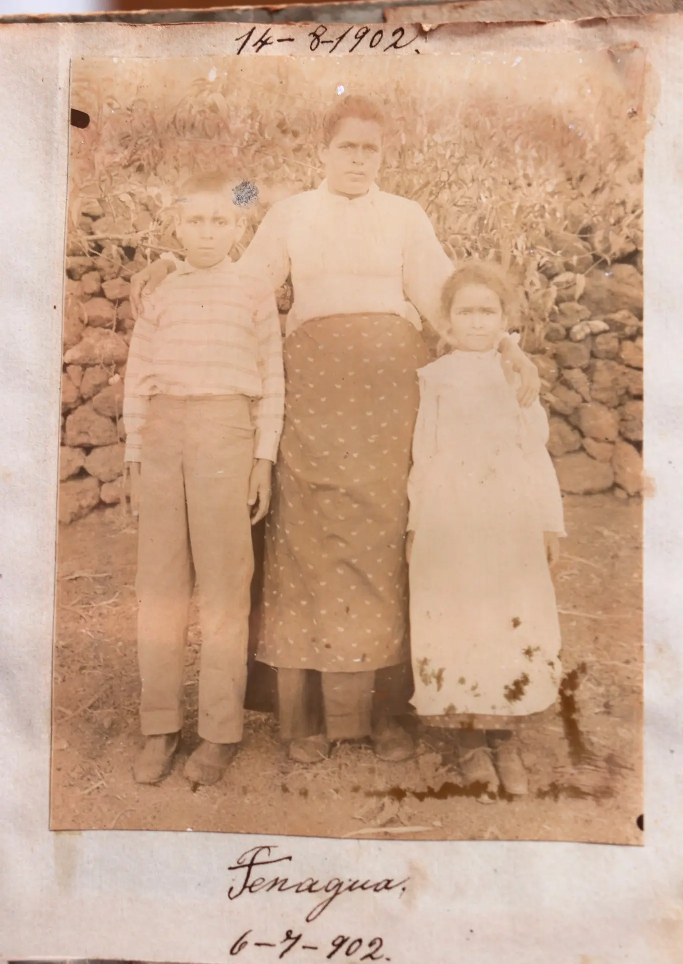 Grupo familiar en Tenagua