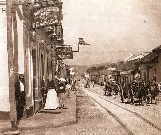 Calle 8, Zona 1