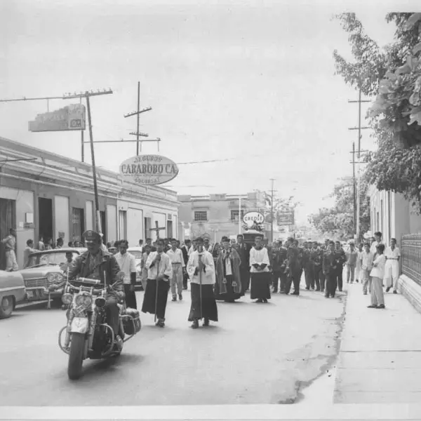 AVENIDA BOLÍVAR CRUCE CON CALLE JUNÍN