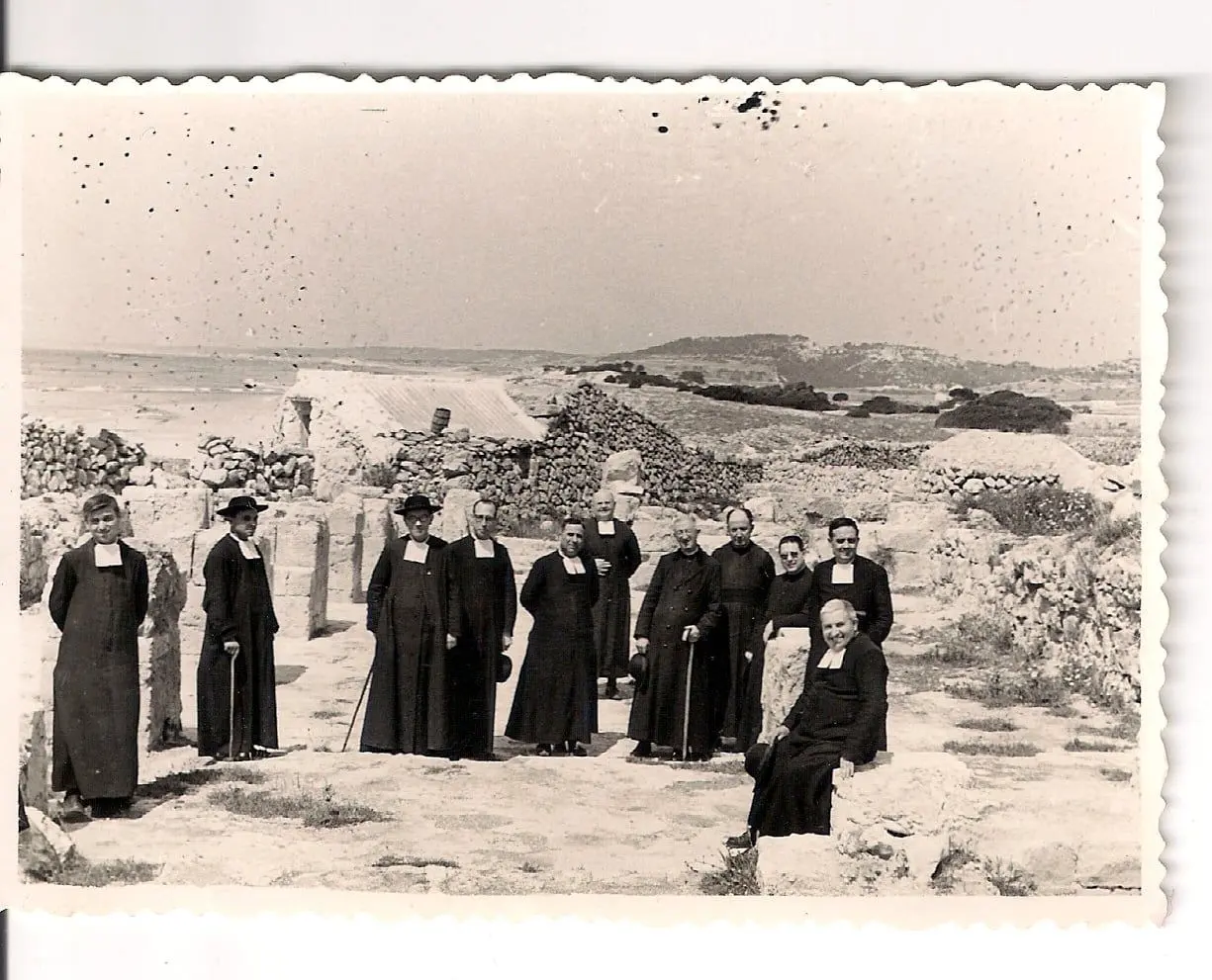 Reunión de sacerdotes. 