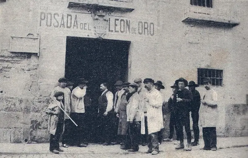 POSADA DE LEÓN DE ORO EN CAVA BAJA