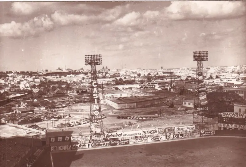 ESTADIO DE BÉISBOL