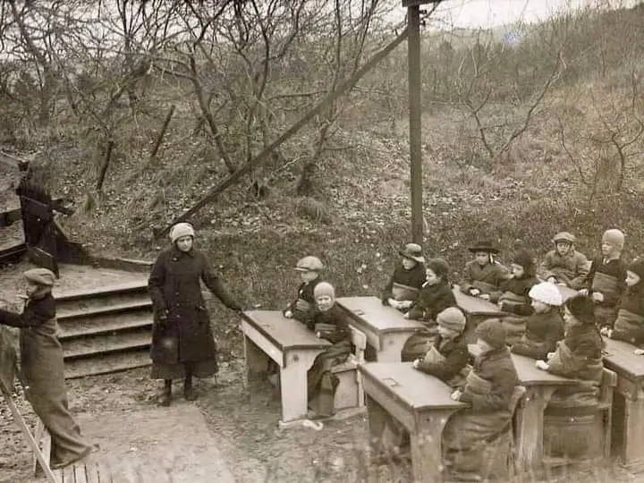 Open-air school in harsh winter conditions.