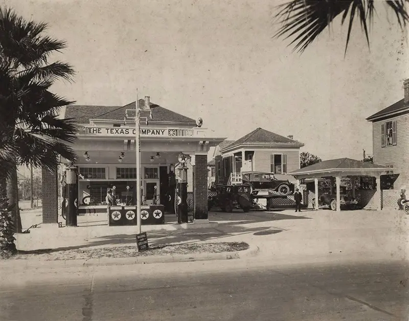 A Texaco service station