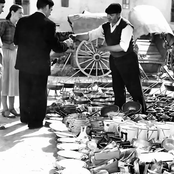 Vendedor de utensilios domésticos.