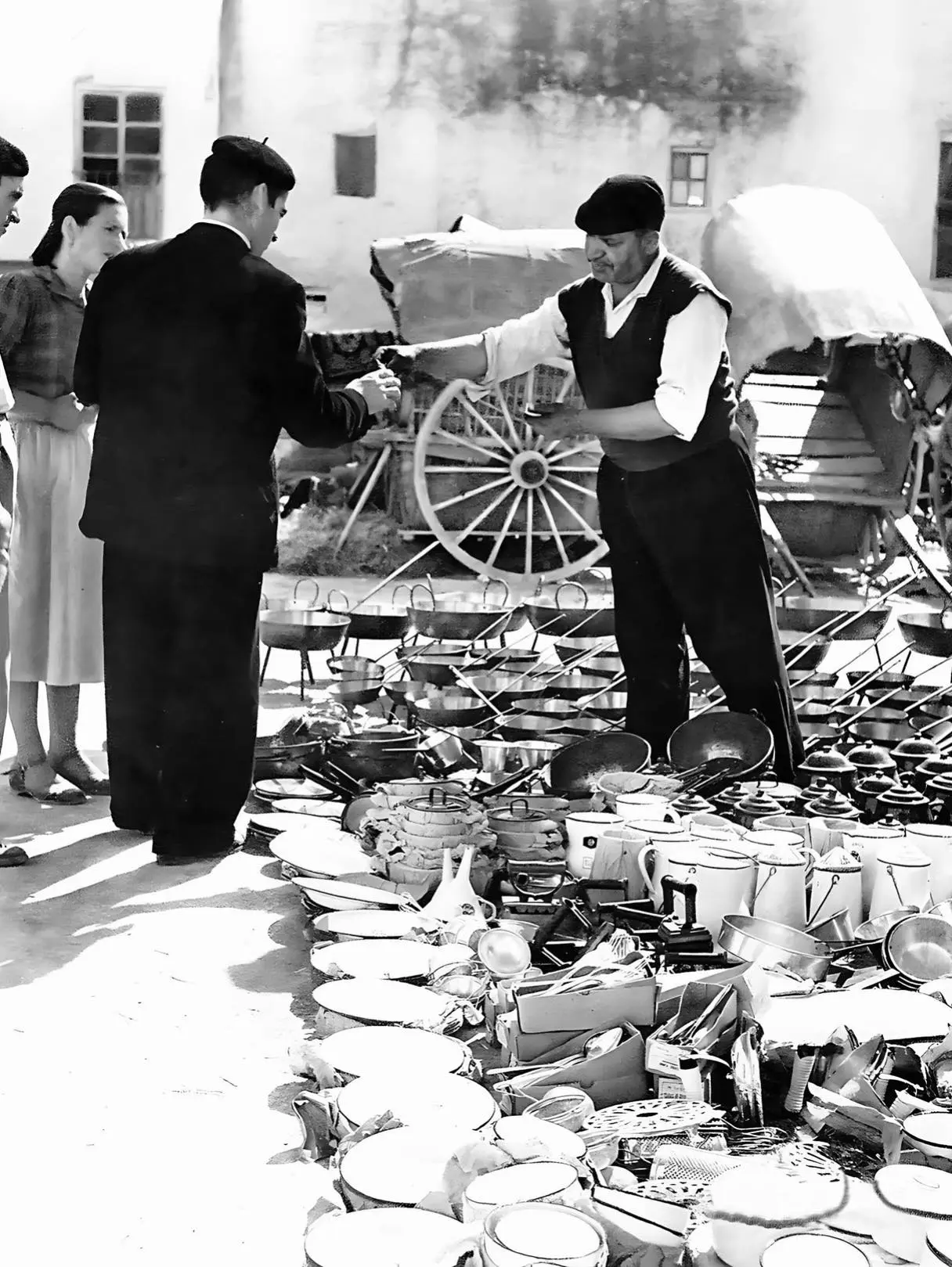 Vendedor de utensilios domésticos.