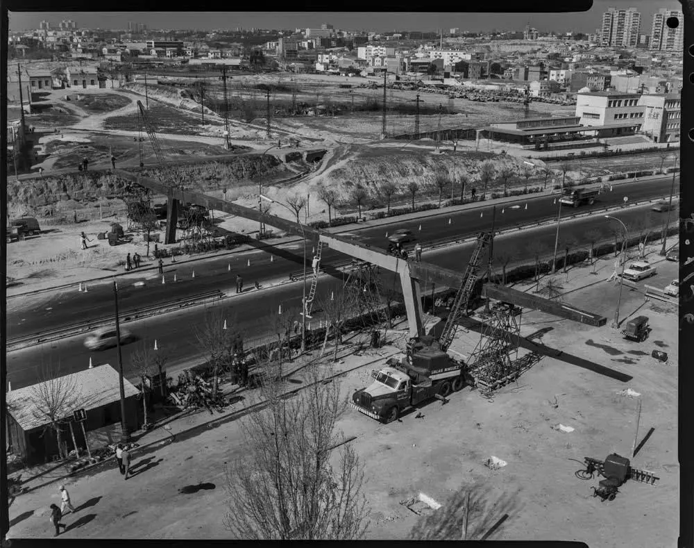 Construcción de la pasarela 
