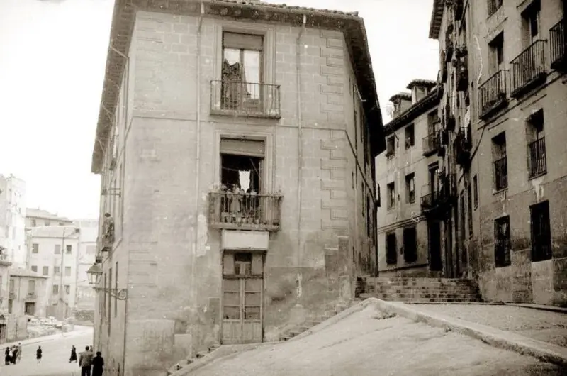  La Plaza del Alamillo