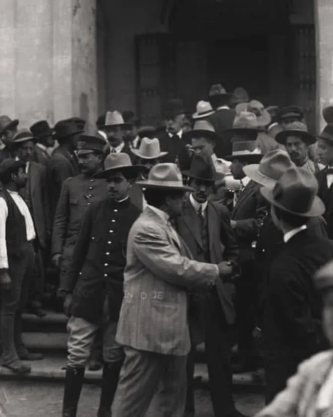 Francisco Villa y Emiliano Zapata 