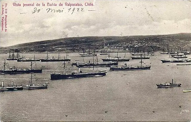 Vista general de la bahía de Valparaíso,