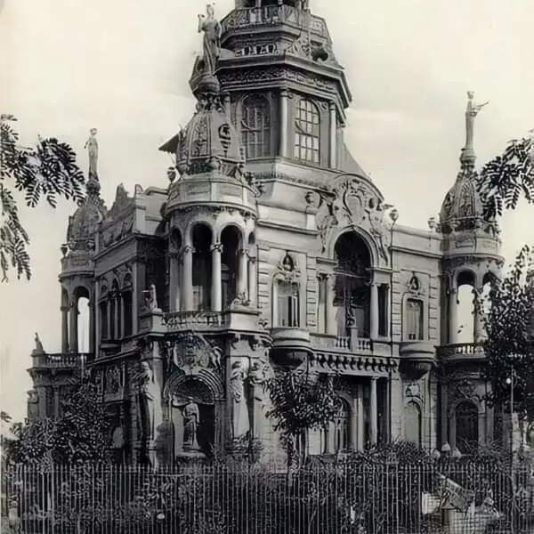 𝑷𝒂𝒍𝒂𝒄𝒊𝒐 𝑺𝒂𝒌𝒂𝒌𝒊𝒏𝒊