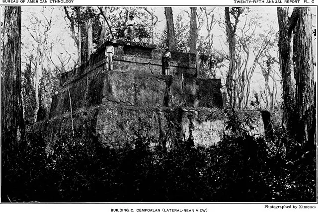 Estructura prehispánica en Cempoala