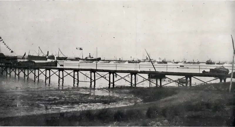 Buques mercantes y Tarrafas pescadoras