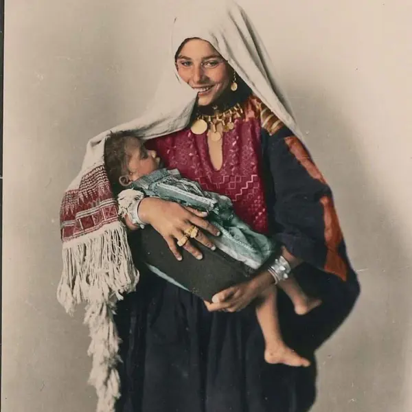 A Palestinian mother with her child