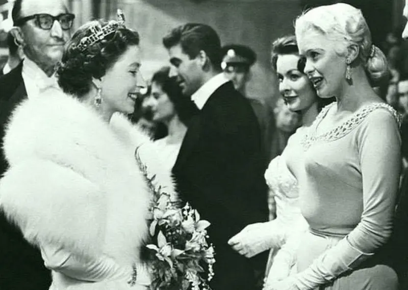 Meeting between Queen Elizabeth II and Jane Mansfield