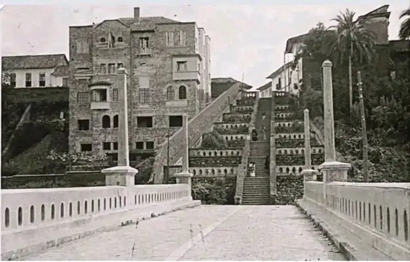 Puente Mariano Moreno