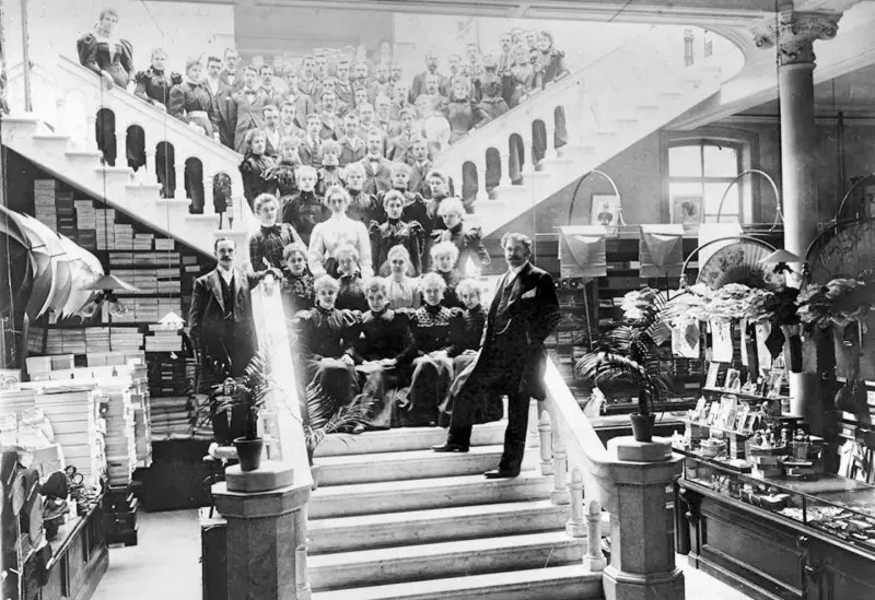 Anderson & McAuley Department Store.