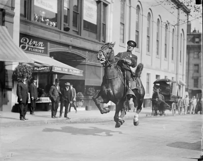 Boston Cop in the 1920s