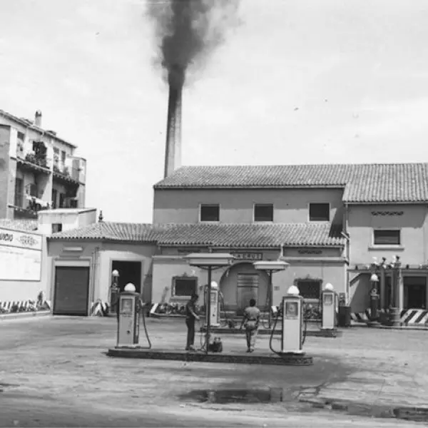Gasolinera de la Cruz Cubierta