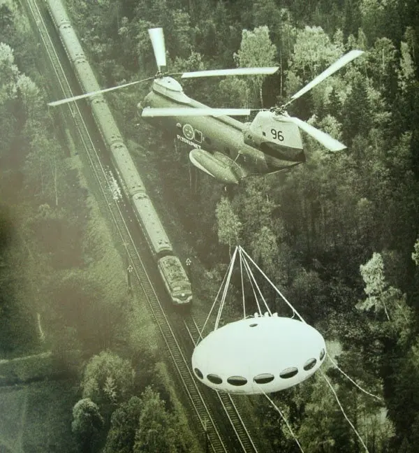Transportation of the Futuro house