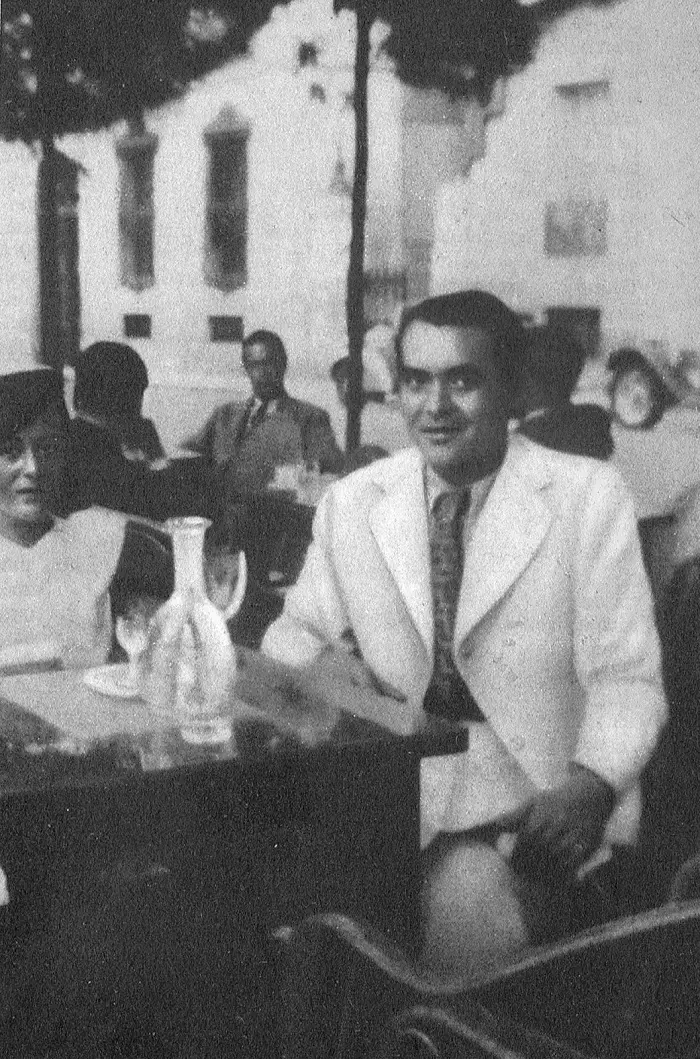 Lorca en una terraza del paseo de Recoletos