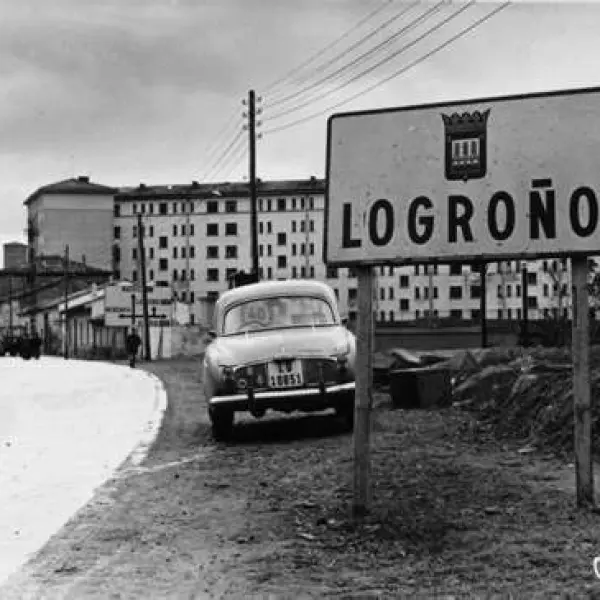 Entrada por la carretera de Navarra