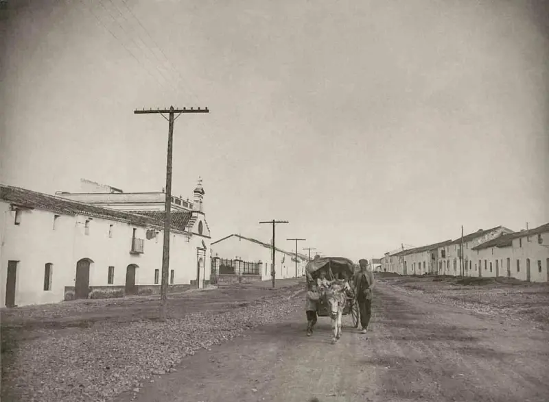 Vista de casas típicas encaladas.