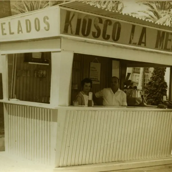 Quiosco de la plaza de la Merced 