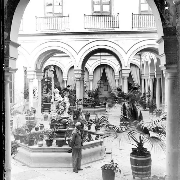 Patio del Hospital de la Caridad  Patio del Hospital de la Caridad