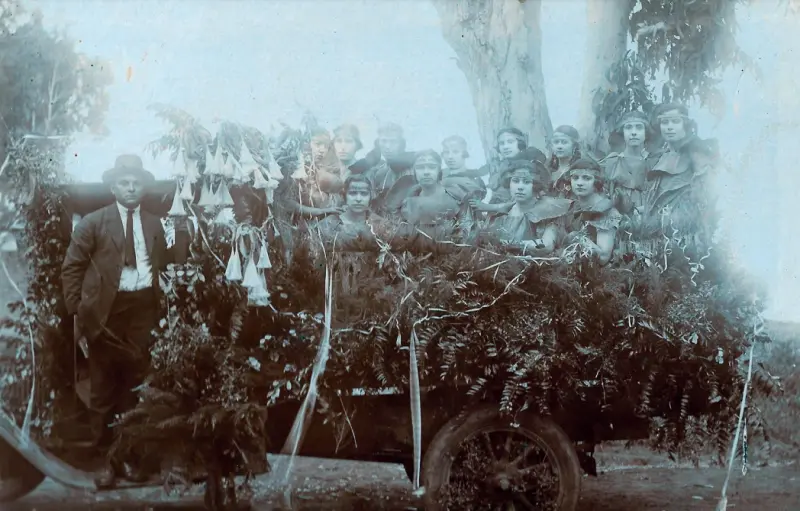 Carnaval en carroza - Las Ledas