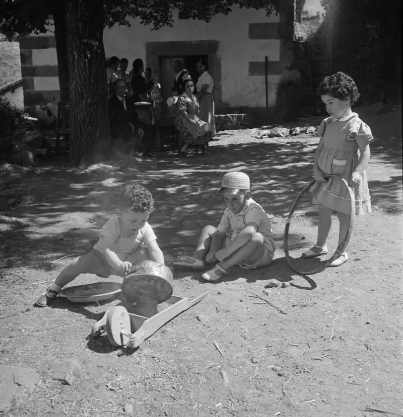 Niños jugando