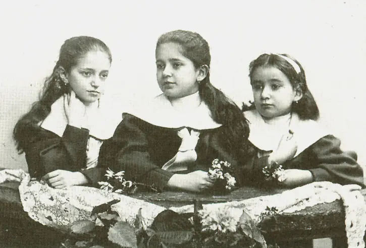 FRANZ KAFKA SISTERS